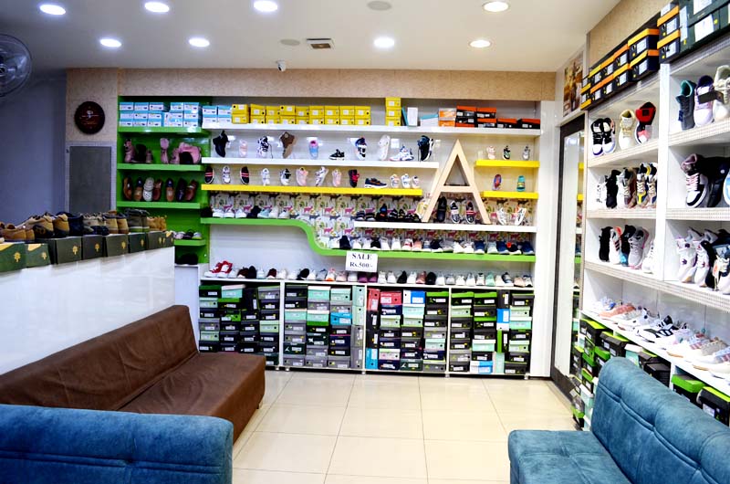 Shoe section